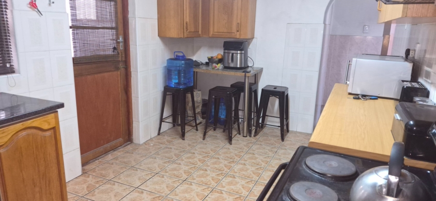 To Let  Bedroom Property for Rent in Belthorn Estate Western Cape